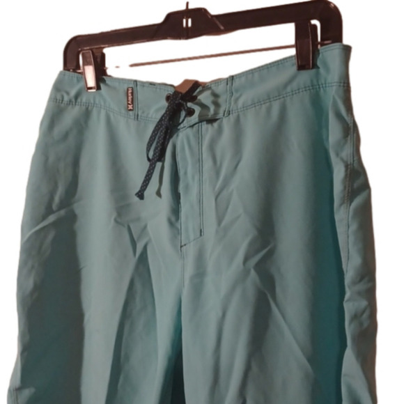 Hurley men's  buckle board type shorts/ swim. Size  31. Summertime!! - Picture 3 of 9